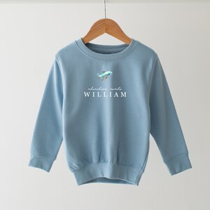 Personalised Holiday sweatshirt - Airport Outfit- First Time flyer - Aeroplane sweatshirt - Pale blue and white bild 3