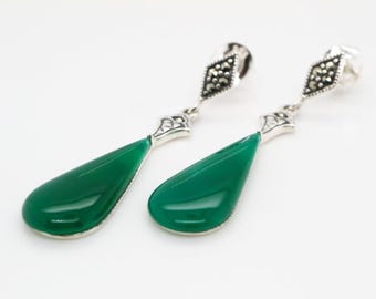 Vintage Art Deco Sterling Silver Green Agate Drop Earrings
