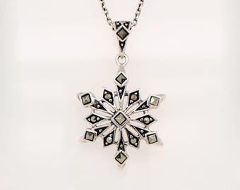 Schneeflocken Anhänger aus Sterling Silber und Markasiten, Made for her