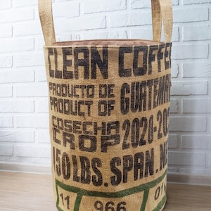 Dekorativer Wäschekorb großer Wäschekorb für Badezimmer aus Guatemala Kaffeesäcken Upcycled Stoff