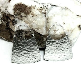 Ethnic earrings in 925 Sterling silver, Mapuche ethnic earrings, hammered tribal earrings, Mapuche, tribal design, boho hoops, gift for her,