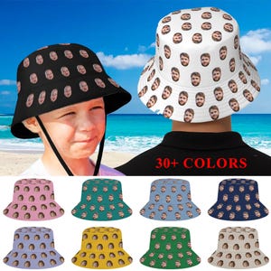Peut inclure: Un ensemble de 10 chapeaux bob de différentes couleurs et motifs. Les chapeaux présentent un motif répété d'un visage humain. Le texte "30+ COLORS" est visible sur l'image.