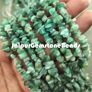 10&quot; Natural Green Emerald Uncut Chip Beads: Jewelry Making