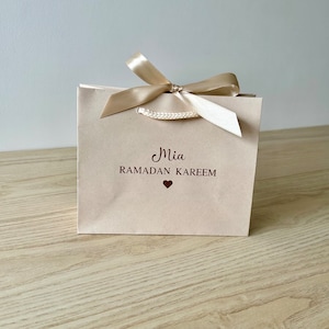 Personalised - Heart - Eid Mubarak / Happy Eid / Ramadan Mubarak / Ramadan Kareem-Ribbon Tie Rope Gift Bag - Black, White, Kraft, Cream