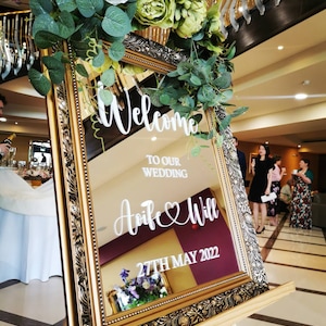 Vinyl DIY application for wedding sign, wedding sign vinyl application, wedding mirror vinyl