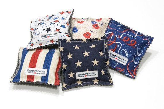 Patriotic Ravioli Cat Toy 5 Pack, Organic Catnip and Silvervine Cat Toy, Red White and Blue Gift for a Cat!