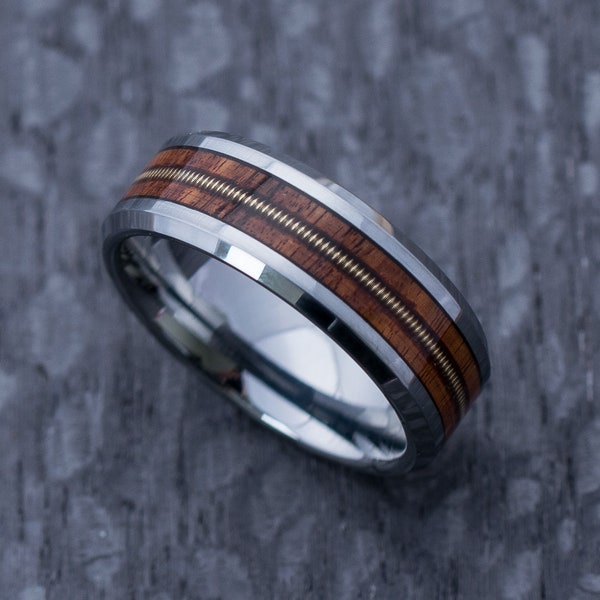 Tungsten and Rosewood Santos Ring With Guitar String Inlay - Promise Ring - Mens Wedding Band - Guitarist Ring - Musician Gift - Rock'n'roll