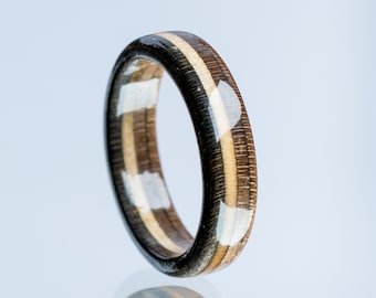 Pierścionek z drewna - drewniana obrączka - Kanadyjski klon - Prezent dla chłopaka - unikatowy pierścionek - Zielony pierścionek - Niebieski