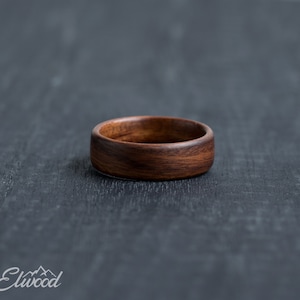 Bague en bois de rose Alliance en bois Bague pour homme Design industriel minimaliste Bague naturelle classique Marron mat et noir Cadeau petit ami image 3