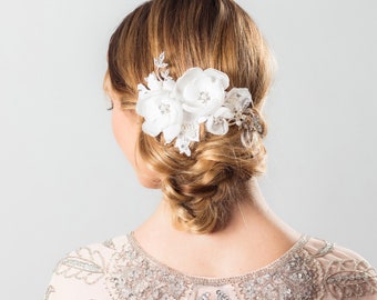 Isadora flower hair comb