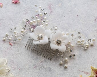 Vivian flower and crystal hair comb