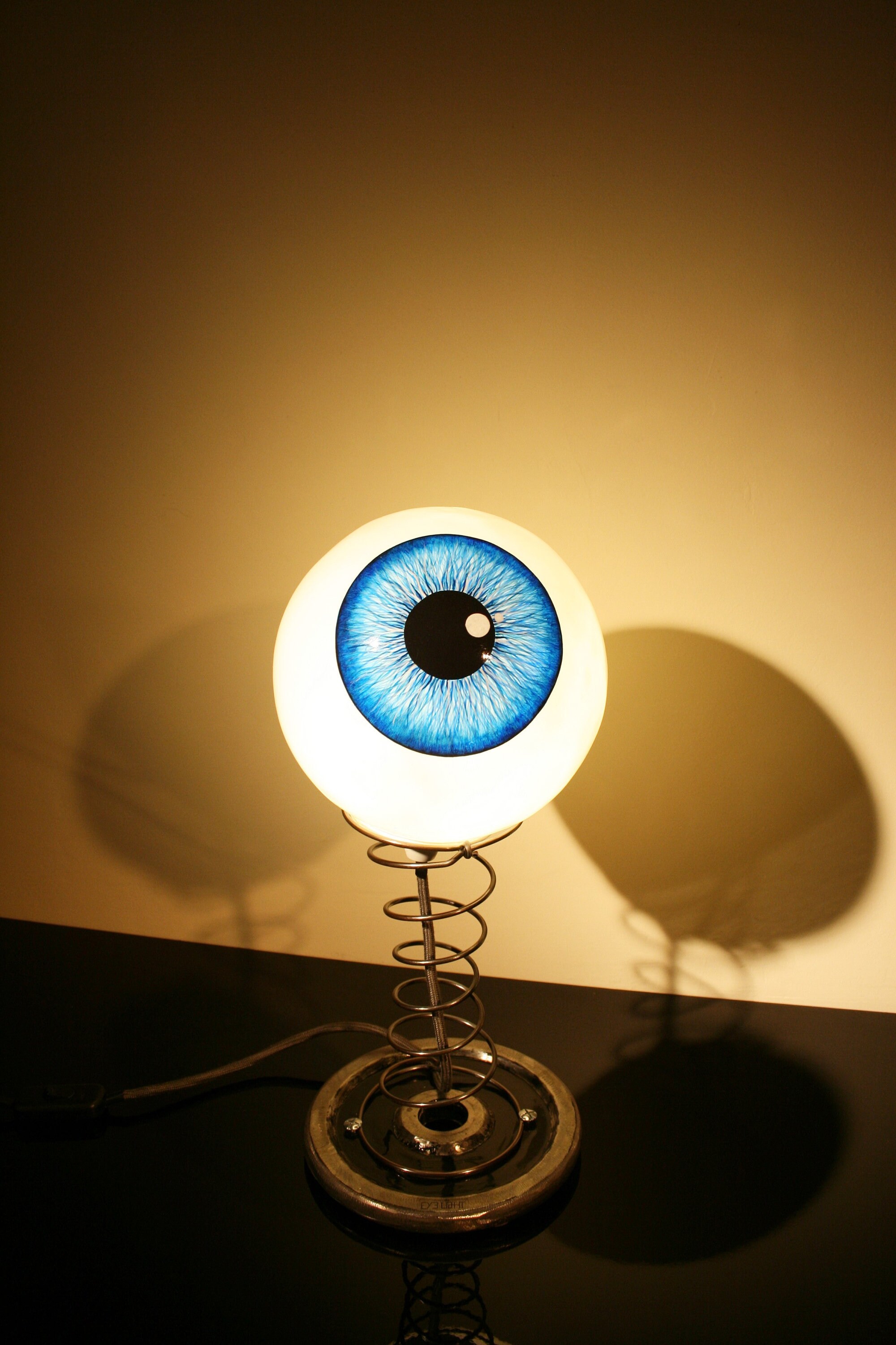 Eyelight Luminaire Insolite