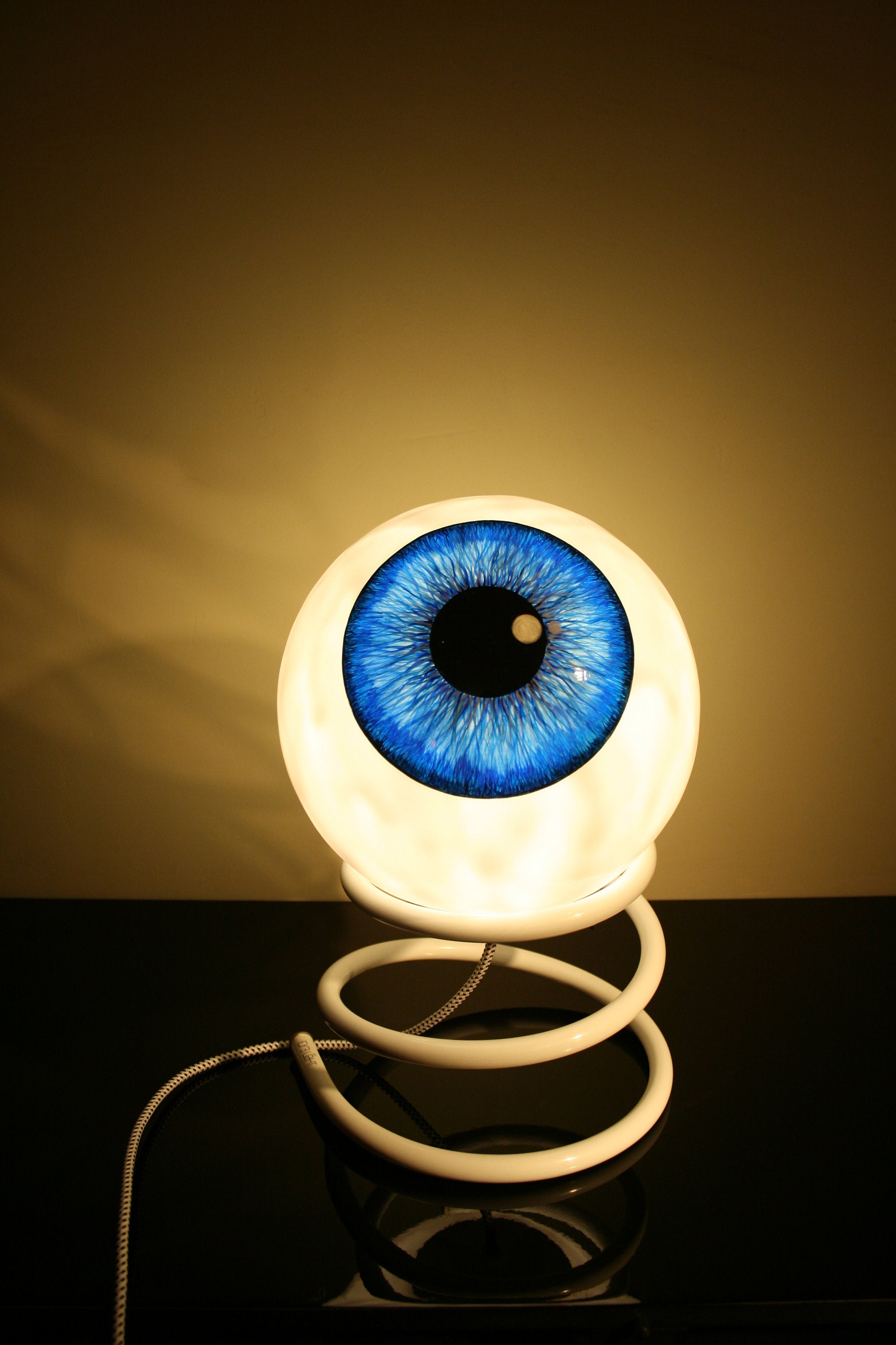 Eyelight Luminaire Insolite