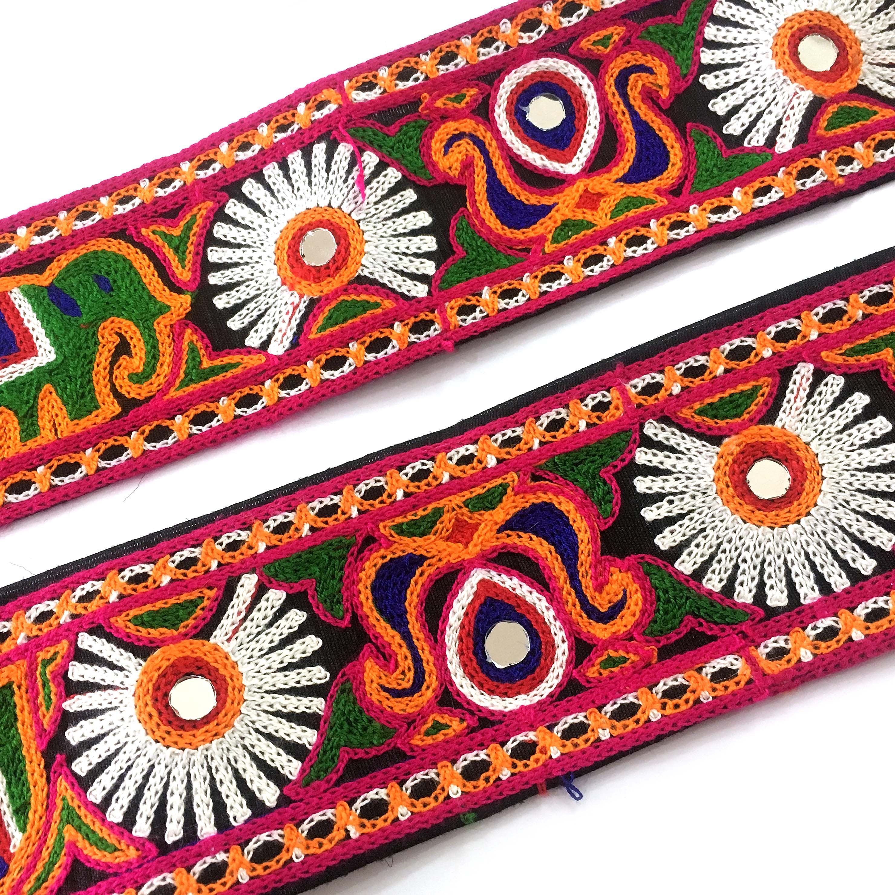 Vintage saree Border Decorative Indian Embroidered Fabric Green Trim 1YD Lace Vintage saree Border Decorative Indian Embroidered Fabric Green Trim 1YD Lace