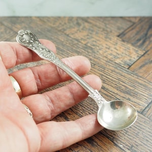 Antieke Victoriaanse mosterdlepel, massief sterlingzilver, Londen, Engeland 1857