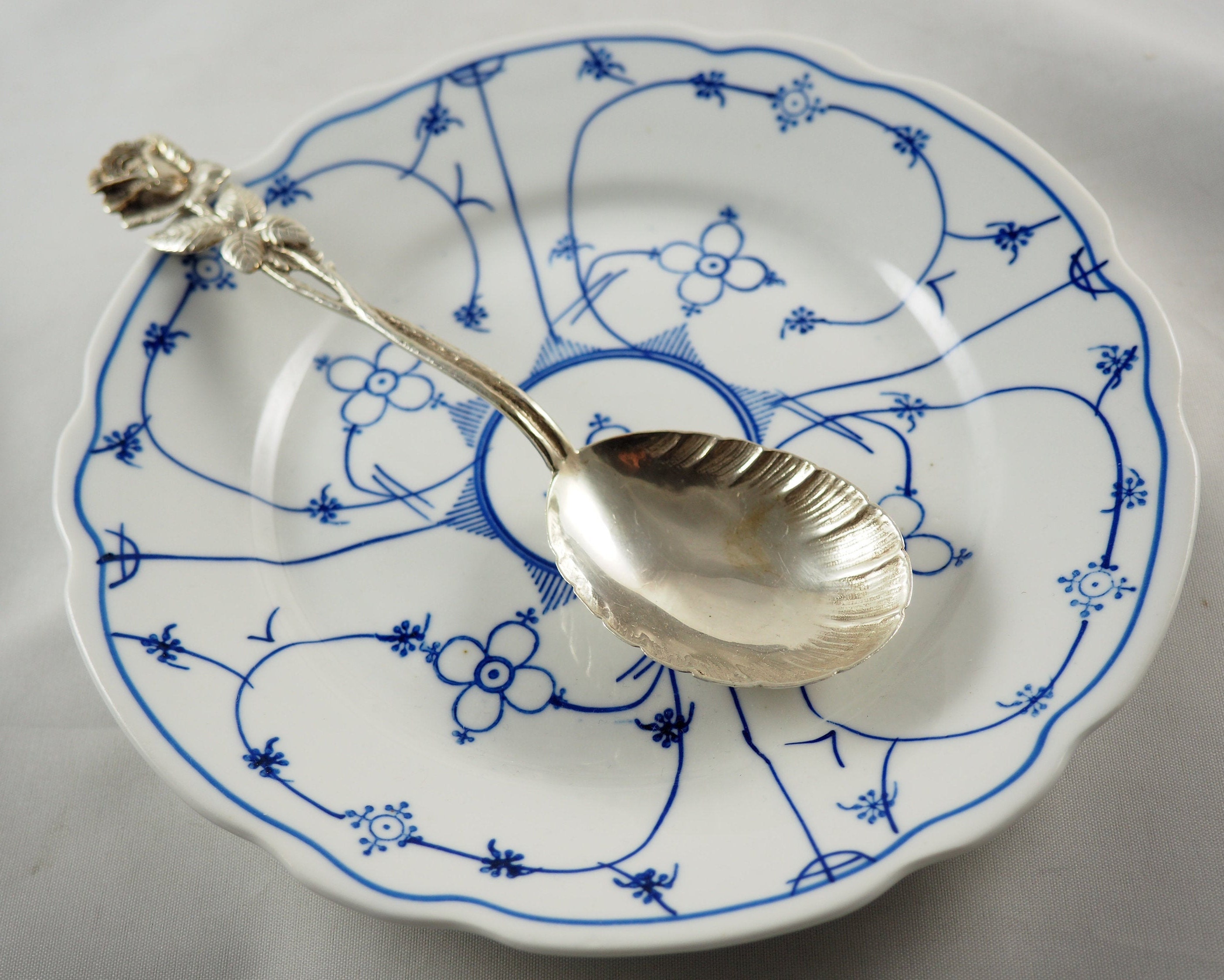 ヴィンテージ 800 シルバー ヒルデスハイム ローズ デザート スプーン