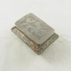 Antique Silver Lidded Box, Partial Gilt Interior, Floral Engraving, Marked 800 with Moon and Crown, Maker Simon Rosenau, Hanau, Germany 1900
