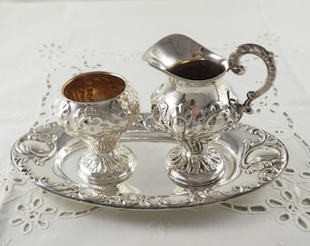 vintage Solid Sterling Silver Milk and Sugar with Tray, Creamer, Sugar Bowl, Matching Tray, Ornate Design, Maker Otto Wolter, Allemagne années 1960