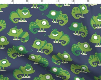 30 METERS DARK GREEN SATIN LINING FABRIC 58/" WIDE FULL ROLL £45 32 YARDS ON ROLL