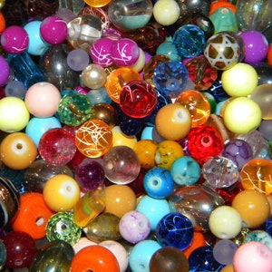 New 5 POUNDS Bulk Loose Glass mixed beads lot 6-20mm Mixed Random pick colors & shaped Bead lot FREE SHIPPING. No junk, no wood or plastic