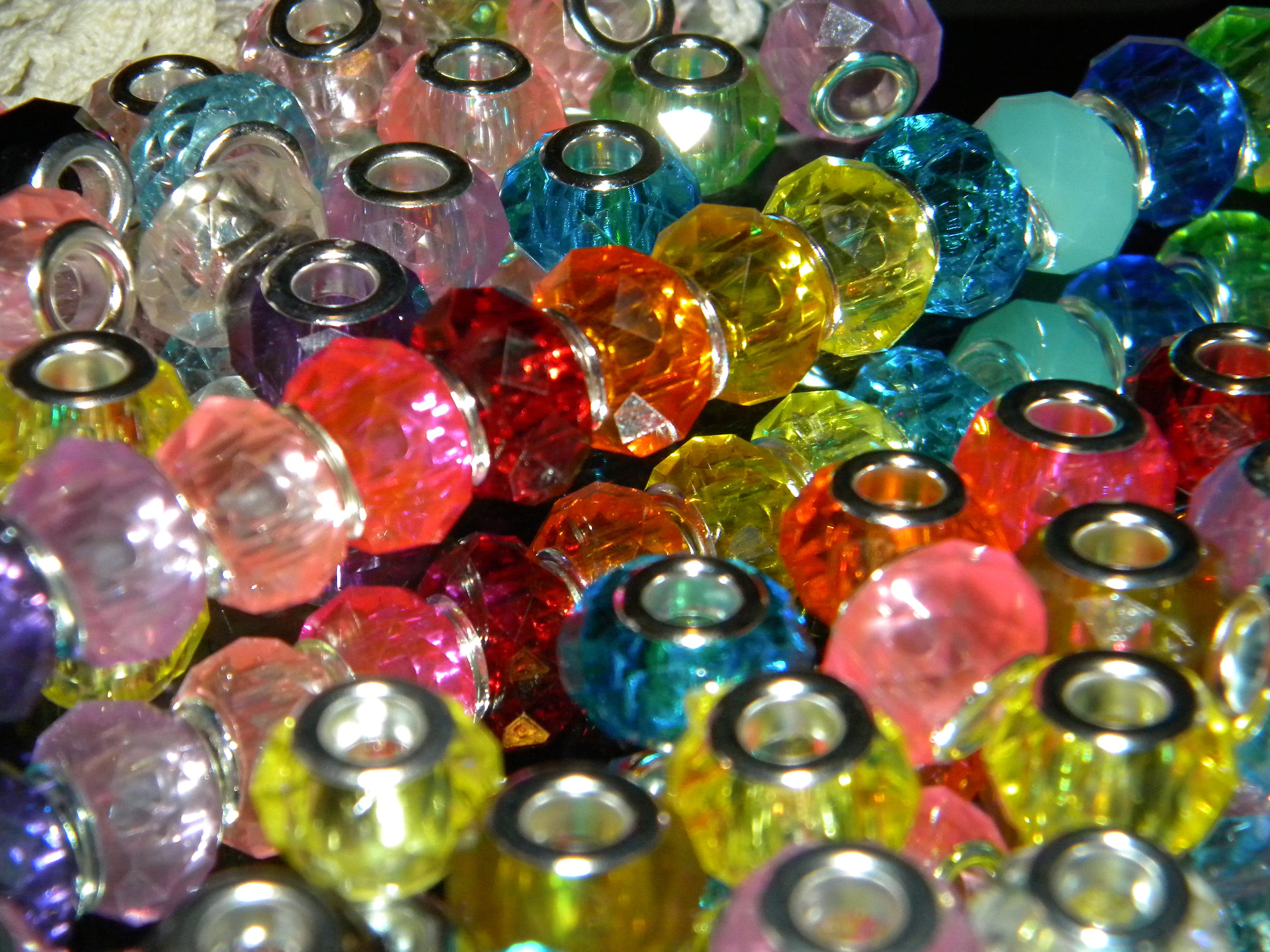 NEW 50/pc Glitter Holographic BRIGHT European Style Charm Beads 14mm Resin  RANDOM Colors Siler Inserts 5.0mm Large Hole Spacer Beads Mix Lot 