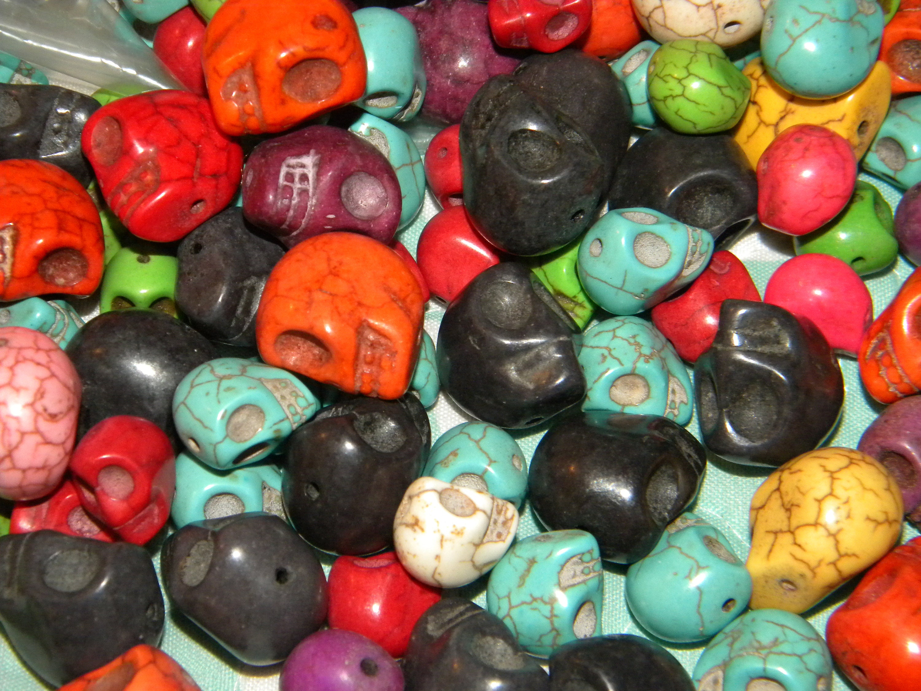 Halloween Bead Mix, Glow in the Dark Beads for Halloween, Pumpkin Beads,  Witch Beads, Witches Beads, Bat Beads, Cat Beads for Jewelry Making 