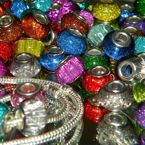 NEW 100/Pc large hole Holographic glitter European beads lot mixed random picked Quality RESIN European charm spacer beads lot