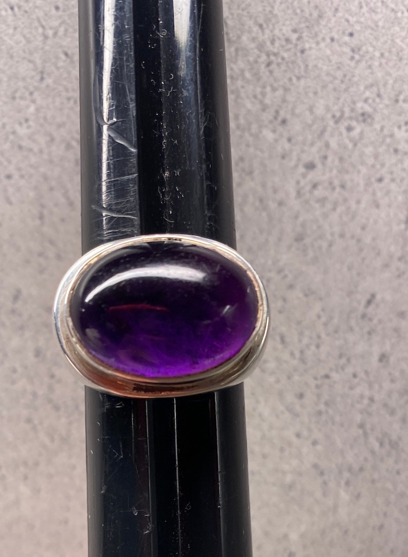 12 Gr. Authentic 925 Large Oval Purple Amethyst Cabochon Ring
