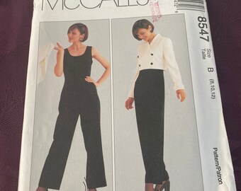 loose fitting jumpsuit shorts or pants pattern Jumpsuit Women/'s Size 8 10 12 Buttoned Front Dressy UNCUT Very Easy Very Vogue 9499