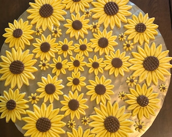 35 Edible Fondant Sunflowers: Cake & Cupcake Decorations