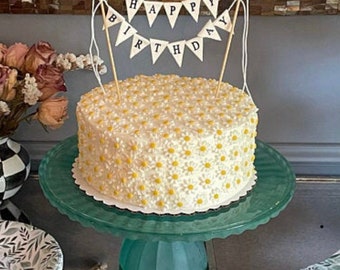 Small Fondant Daisy Cake Cupcake Decorations: Edible Gum Paste Flowers