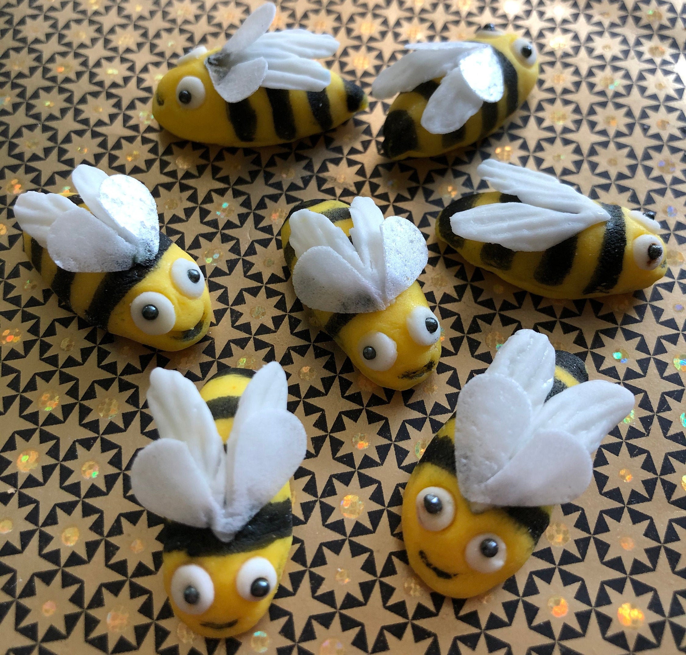 6 Fondant Edible Bumble Bees Cupcake Toppers Cake Decorations Etsy