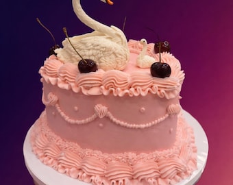 Fondant Swan Family Cake Topper – Mama Swan with Baby Swans