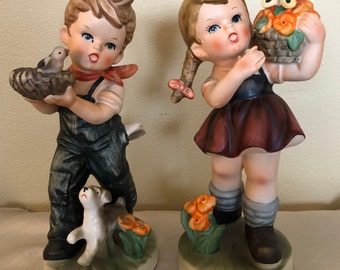 RARE 7" Oversized Hummelesque Boy and Girl Set Figurines with Original Napcoware Stickers -Nice!