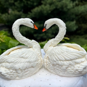 Wedding Cake Topper / Pair of Swans Wedding Cake Topper/ Fondant  Swan Body Cake Topper / Swan Toppers / Handmade Bride and Groom