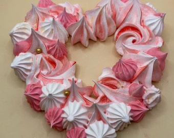 Big (5"), white and pink edible hearts /  Heart Meringue Cookies / Edible Hearts /Edible Cupcake Decorations / Edible Cake Decorations