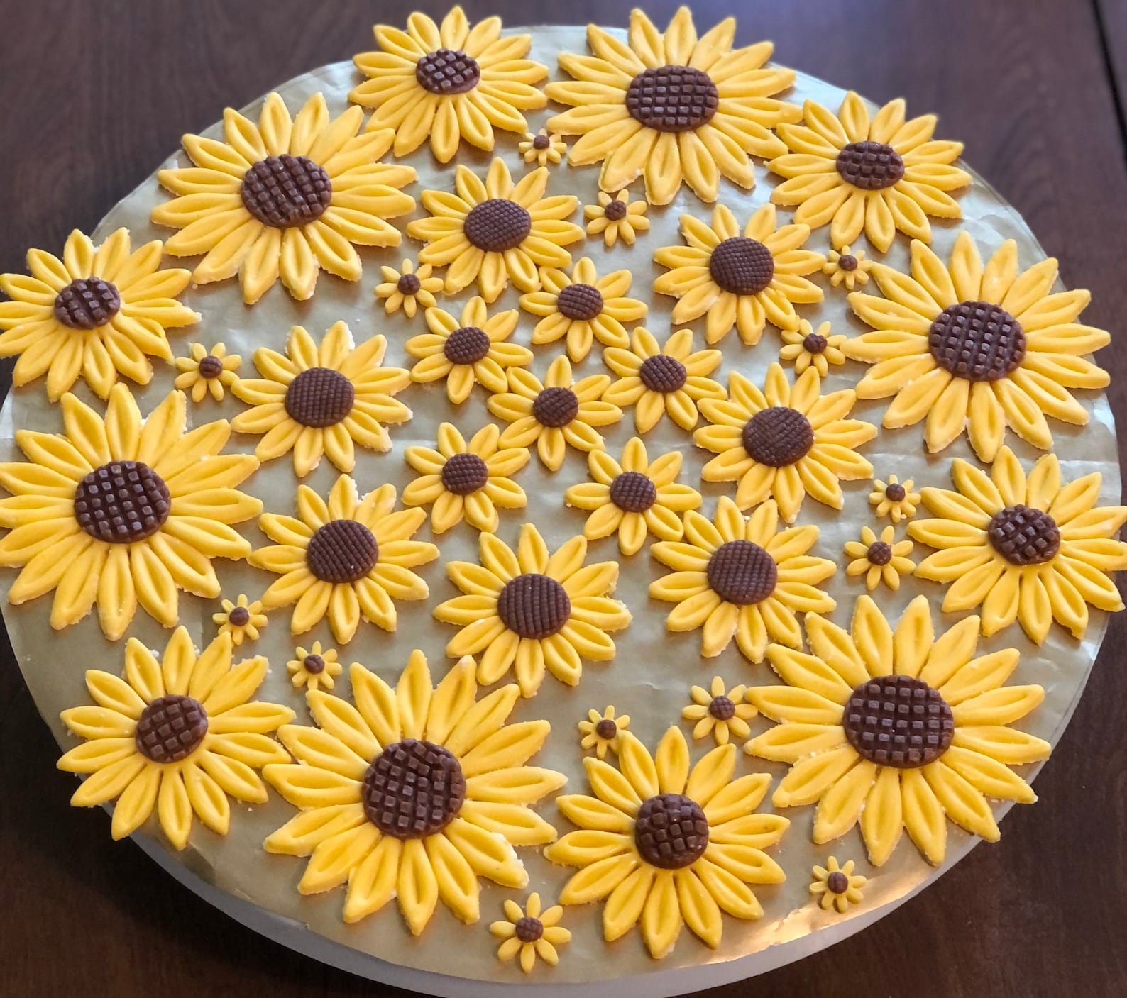 35 Edible Fondant Sunflowers/ Edible Cake Cupcake Sugar Etsy