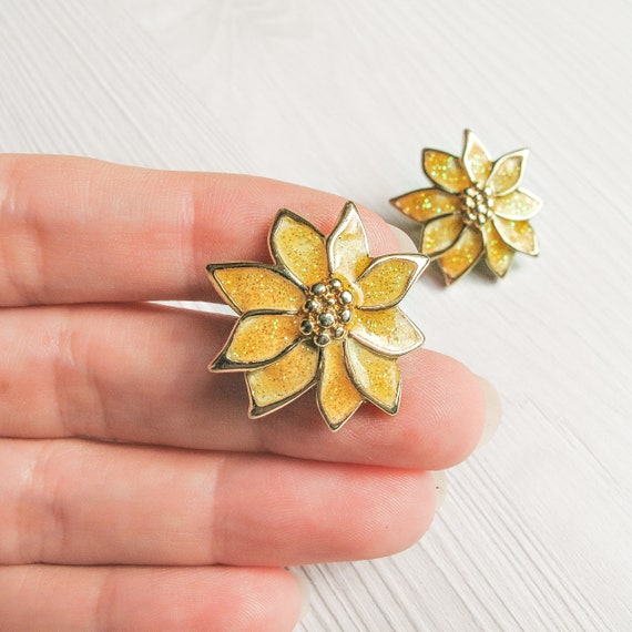 Edelweiss Flower Round Goldstone Drop Earrings Vintage Jewelry