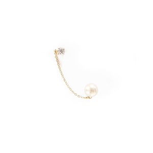 Dainty Pearl Ear Cuff, Dainty Gold Chain Ear Cuff, Gold Ear Cuff Ear Climber, Dainty Pearl Earring, Dainty Ear Cuff, Pearl Stud, CZ Ear Cuff