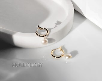 Freshwater Pearl Huggie Earrings, Dainty Gold Hoop Earrings with Real Pearl, Minimalist Everyday Pearl Drop Hoops, Bridal Bridesmaid Jewelry
