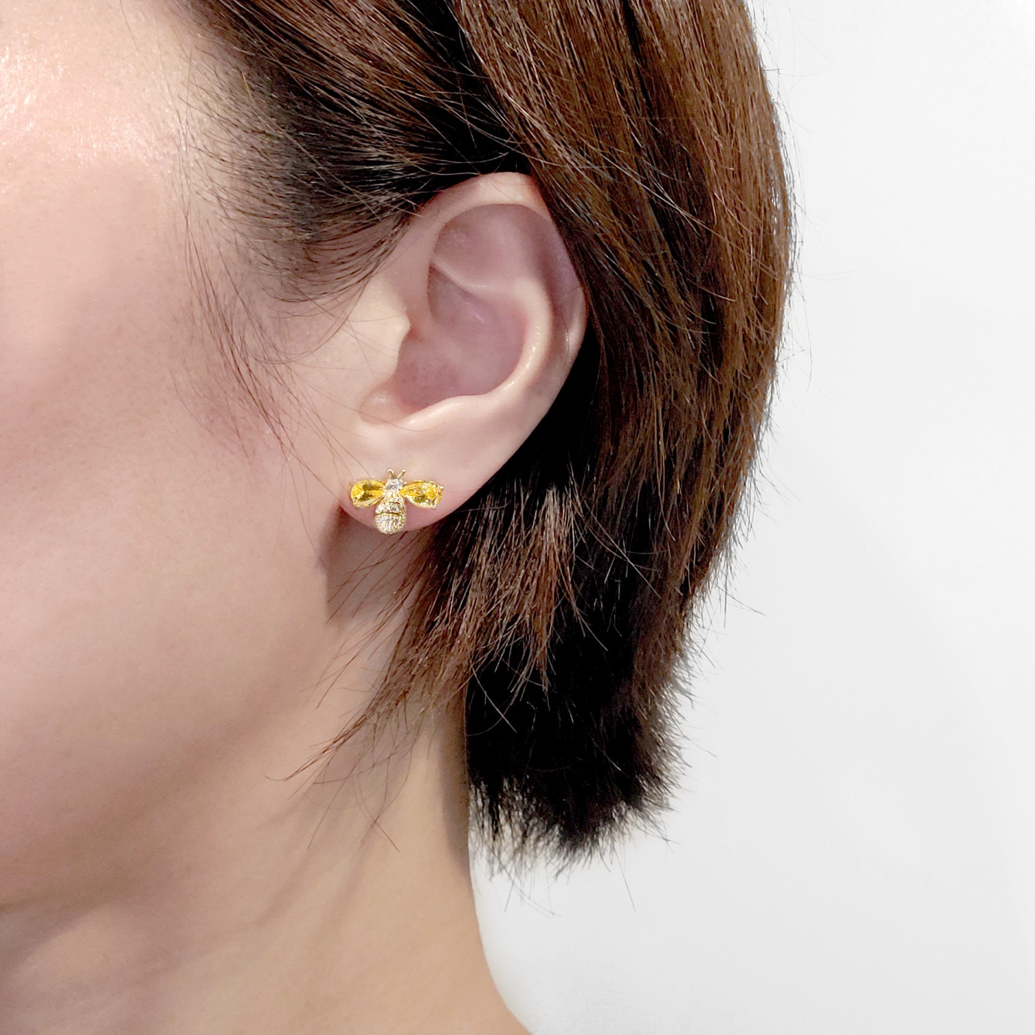Dainty Gold Earrings, Dainty Bee Earrings, Gold Bee Earrings