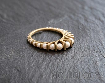 Gold Pearl Ring, 14K Gold Wrapped Pearl Ring, Vintage Art Deco Pearl Ring, Dainty Wedding Ring, Stacking Ring, Statement Ring, Gift for Her