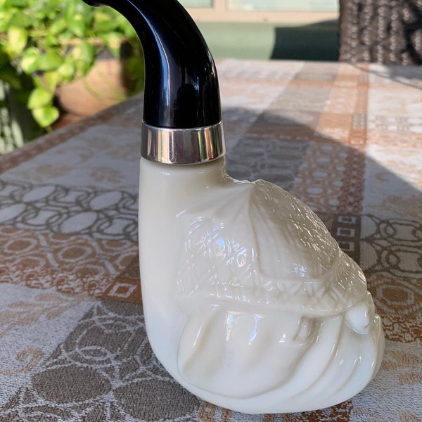 Avon Oland Aftershave/White bulldog Pipe Aftershave Bottle