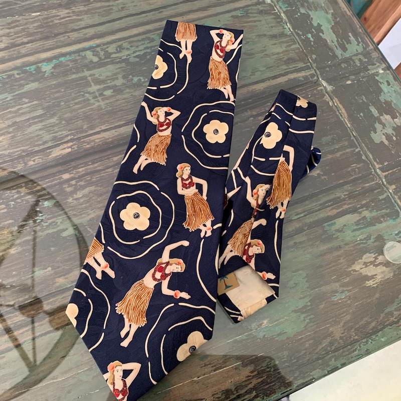 tommy bahama necktie