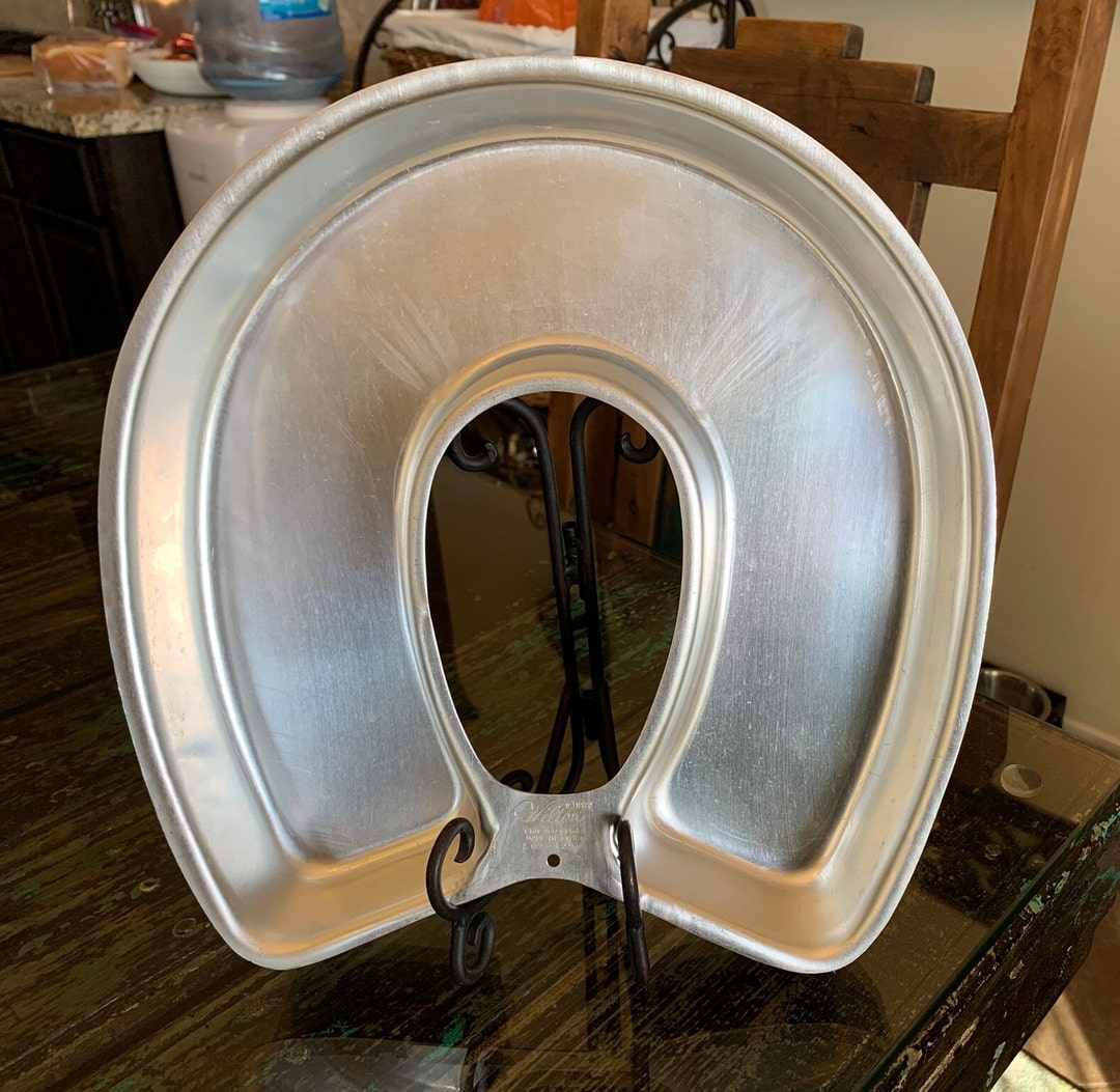 Vintage Wilton 1972 Horseshoe Cake Pan/horseshoe Pan/good Luck Etsy