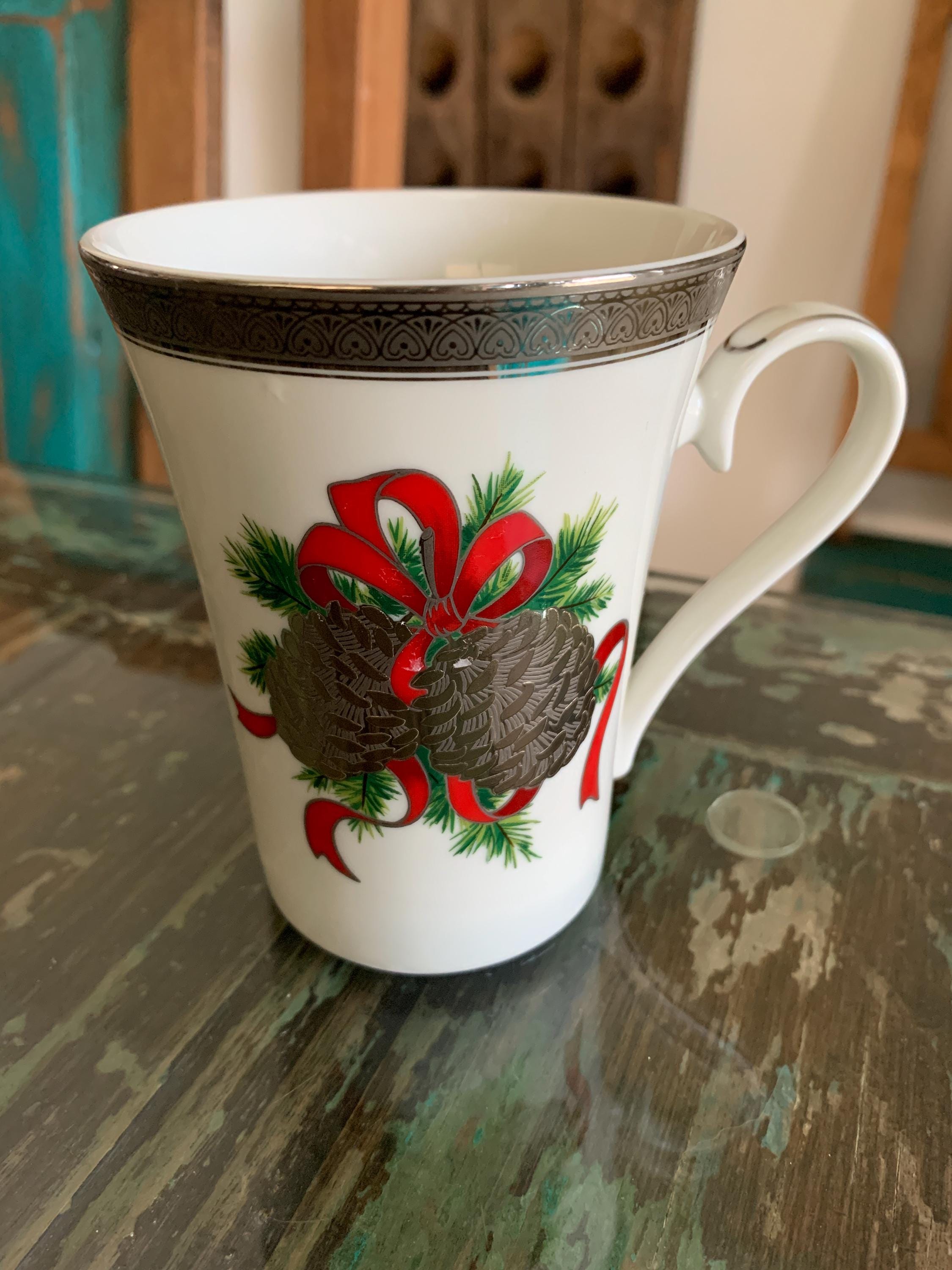 Mikasa Pine Cones Platinum  Mug