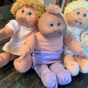 Set of Three 1980&#39;s Cabbage Patch Dolls