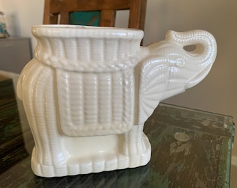 Vintage Ceramic Hand Glazed Elephant Planter/70s White Glazed Elephant