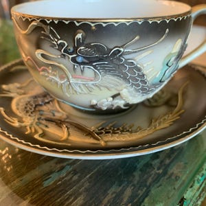 ドラゴンデザインの装飾カップ Moriage Dragonware - Etsy