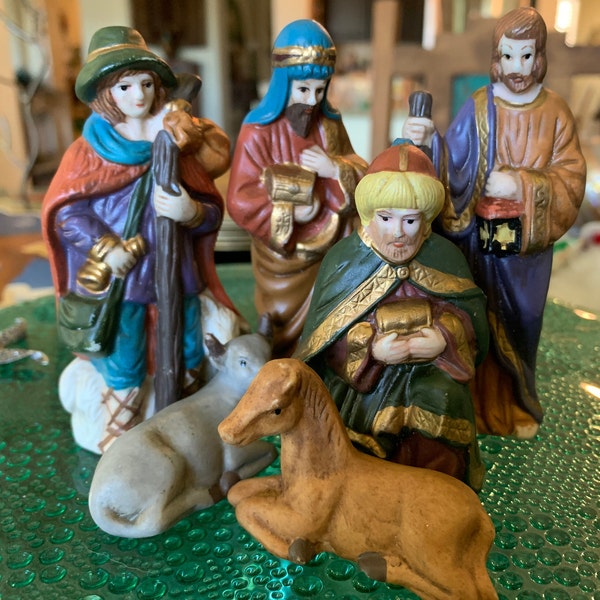 Six Piece Replacement Nativity Figurines/ Italian Porcelain Nativity Pieces